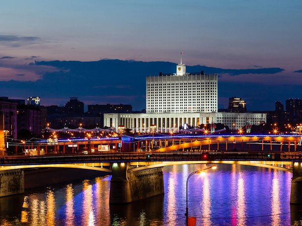 Вечерняя прогулка на теплоходе «Музыкальный экспресс» с ужином и диджеем - фото 4