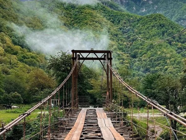 Малая Рица — джип-тур к самому уединённому озеру Абхазии - фото 4