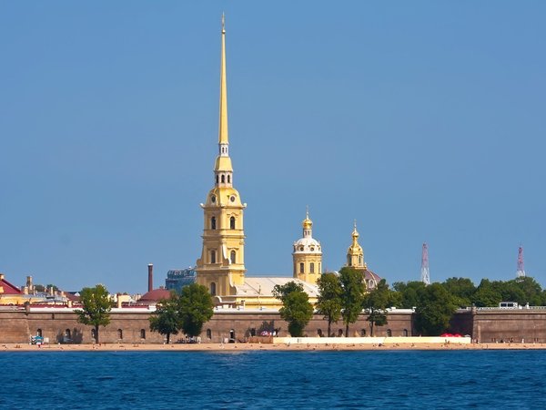 Автобусная экскурсия по центру Петербурга + Эрмитаж (билет включён) - фото 1
