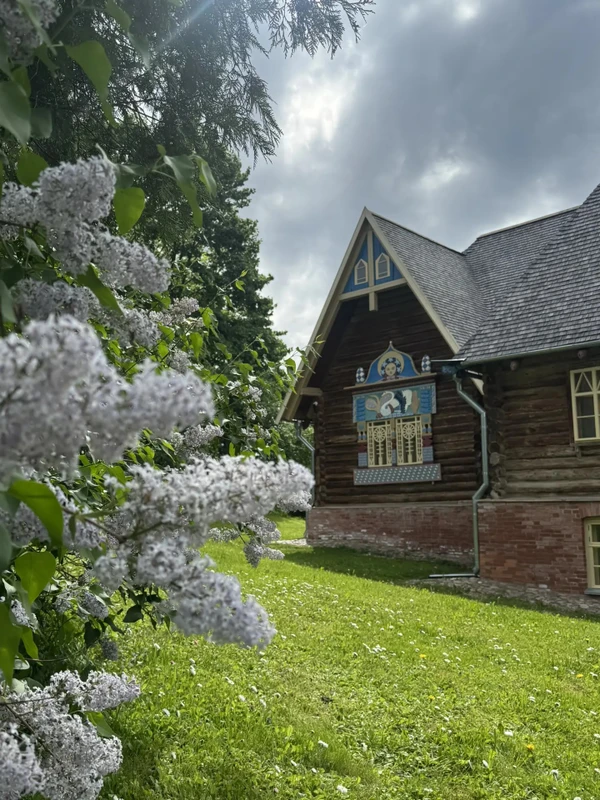 Флёново — застывшая сказка