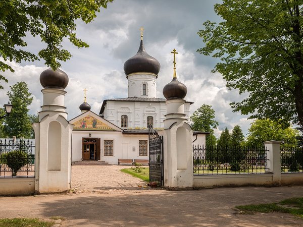 На экскурсионном такси — к Достоевскому в Старую Руссу - фото 2