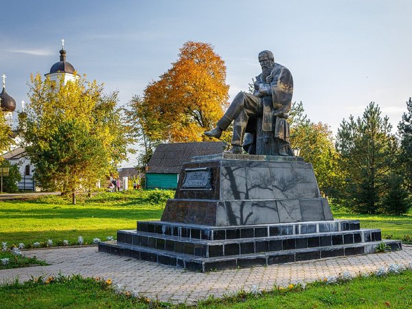 На экскурсионном такси — к Достоевскому в Старую Руссу - фото 3
