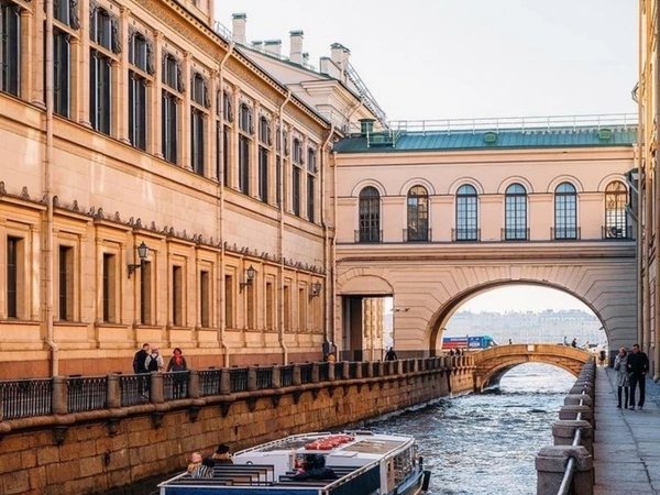Петербург с воды: по рекам и каналам с аудиогидом - фото 1