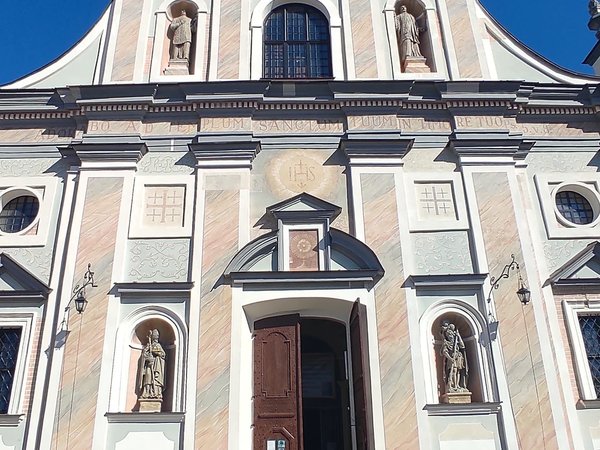 Замки Мир и Несвиж: история 5 столетий за 5 часов (на вашем авто) - фото 1