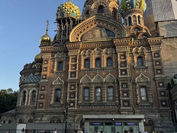 Петербургские тайны: на авто по историческому центру