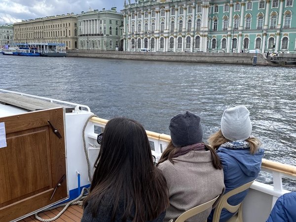 По каналам Северной столицы на теплоходе (с аудиогидом) - фото 1