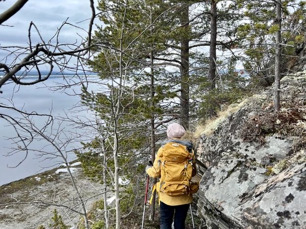 Загадочные ребусы Севера: треккинг к лабиринту «Вавилон»