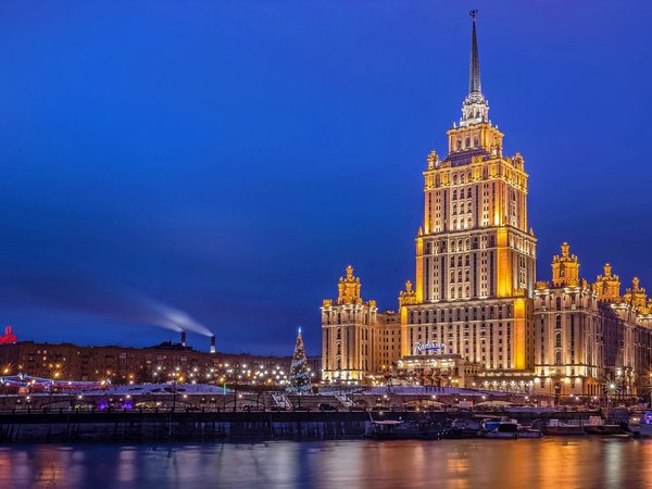 По сталинским высоткам - фото 3