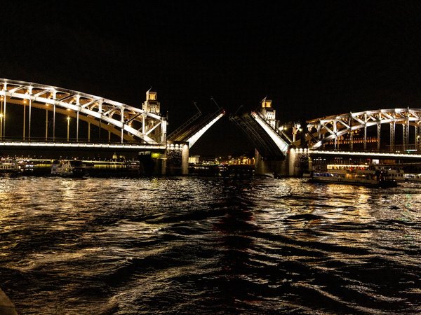 Ночной Петербург — на автобусе и теплоходе - фото 1