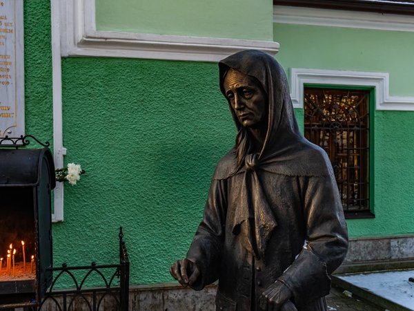 Православные святыни Петербурга: от Казанского собора до Оптиной пустыни - фото 1