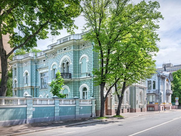 Посольства Москвы: загадки и тайны старинных особняков