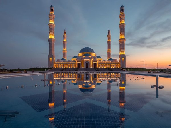 Грандиозная красавица — главная республиканская мечеть Астаны - фото 1