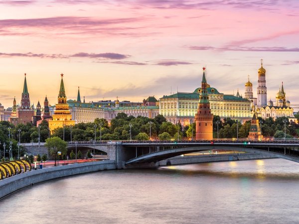 По центру Москвы на теплоходе «Артурс» с ужином и живой музыкой - фото 4