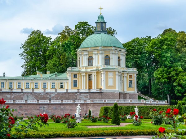 Из Петербурга — в Ораниенбаум и Меншиковский дворец - фото 1