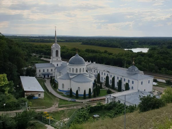 Прогулка на теплоходе по Енисею + обзорная экскурсия в Дивногорске - фото 1