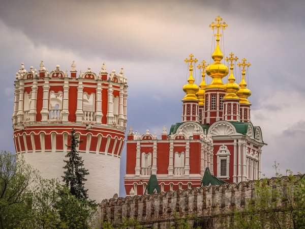 Экскурсия по Новодевичьему монастырю в мини-группе