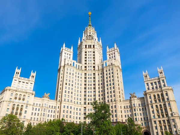 Высотка на Котельнической: и в квартиру пойдём!