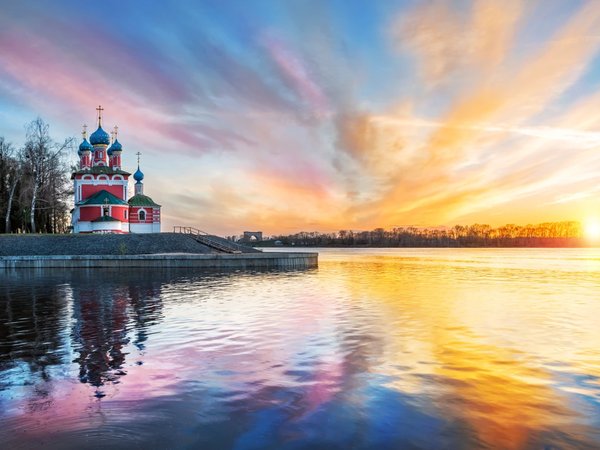 Углич в лучах закатного солнца - фото 4