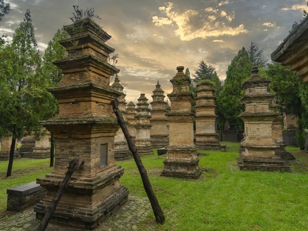 Тайны древнего Лояна: монастырь Шаолинь и пещеры Лунмэнь - фото 4
