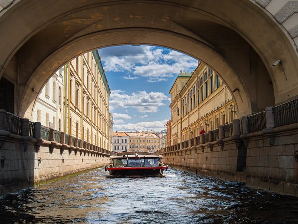 Прогулка на теплоходе «Каналы Северной столицы» - фото 1