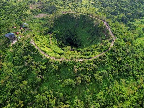 Прогулка по парку вулканов Хайкоу и традиционный обед - фото 4