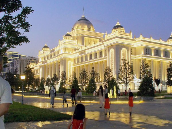 Душанбе без жары: вечерняя прогулка по столице - фото 3