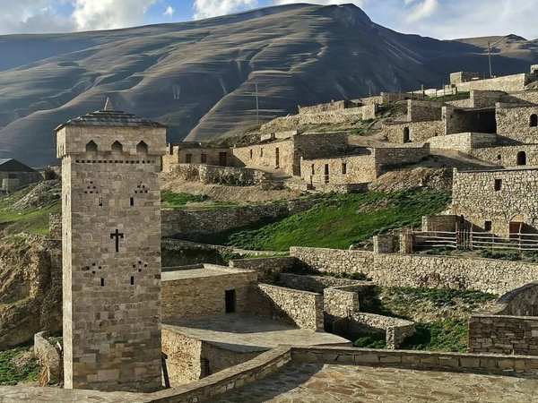 Из Грозного — в «маленькую Швейцарию» - фото 2