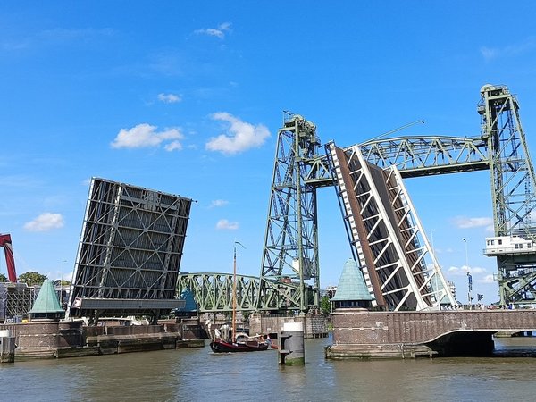 Северный остров в Роттердаме