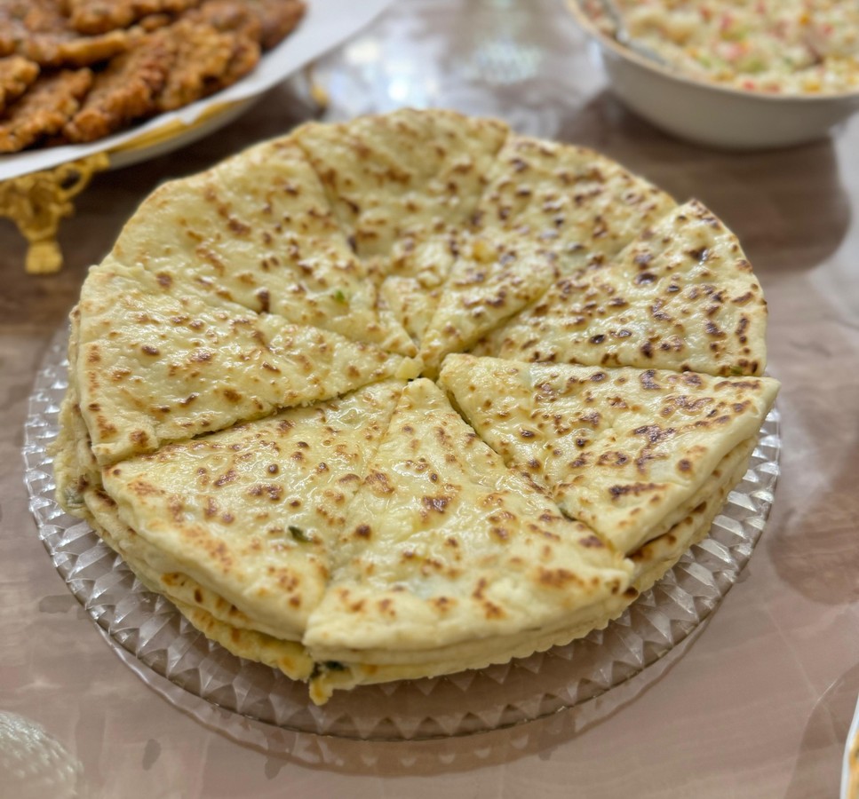 Чеченская кухня: готовим, едим и танцуем лезгинку