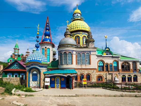 Свияжск + Храм всех религий + Раифский монастырь: на автобусе из Казани