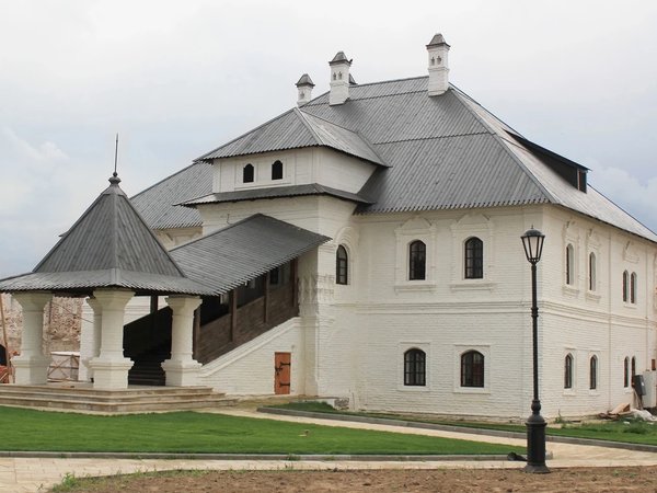 Свияжск + Храм всех религий + Раифский монастырь: на автобусе из Казани - фото 4