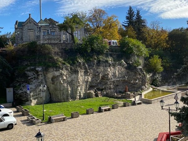3 в 1: трансфер в Пятигорск из аэропорта, обед и обзорная прогулка - фото 2