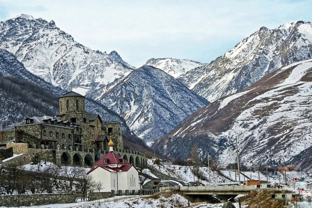 Тур в горы Северной Осетии к памятнику Бодрова С.С. из Железноводска