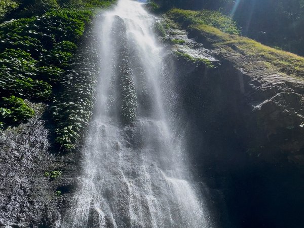 Водопад Пагсанхан и вулкан Тааль — за 1 день из Манилы - фото 3