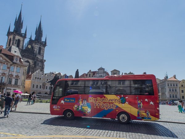 Прага в вашем ритме: автобус Hop-on Hop-off + аудиогид по центру - фото 4