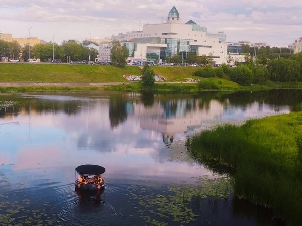 Самостоятельная водная прогулка на круглой лодке с грилем или без - фото 2