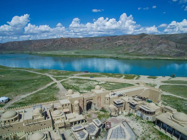 Город кочевников, Тамгалы-Тас и Поющий бархан — за 1 день - фото 4