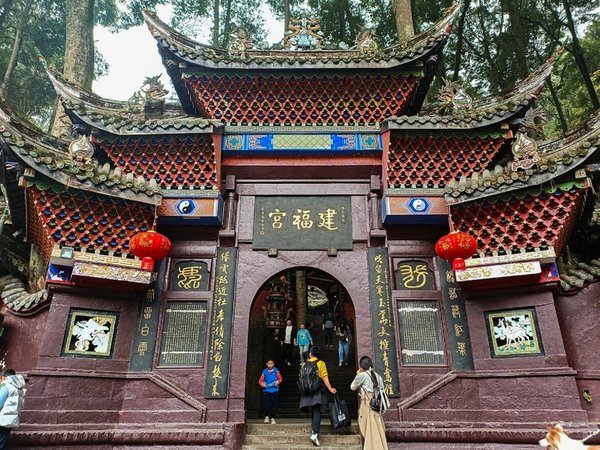 Система ирригации Дуцзянъянь и колыбель даосизма на горе Цинчэн - фото 2