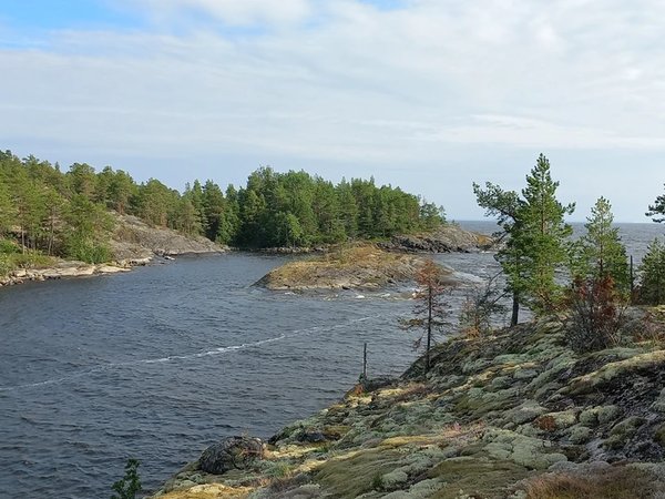 Ладожские шхеры: прогулка на быстроходном катере - фото 2