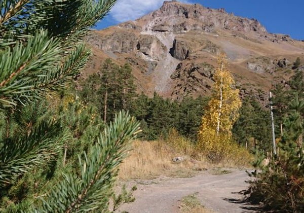 Путешествие в сказку: озеро Гижгит, Эльбрус и Поляна Нарзанов  - фото 3