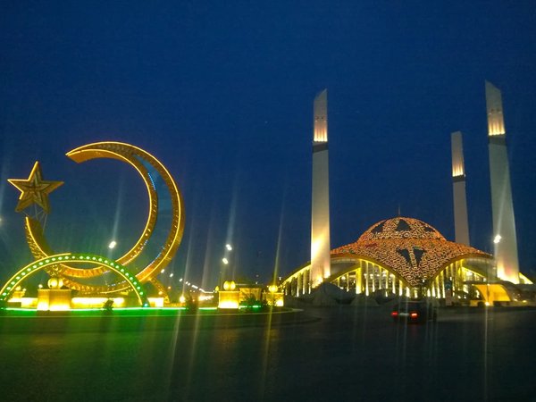 Восточная сказка: вечерние огни Грозного и мечетей Чечни - фото 3