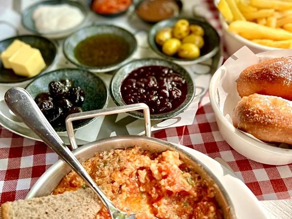Баку по максимуму + самый вкусный завтрак в городе