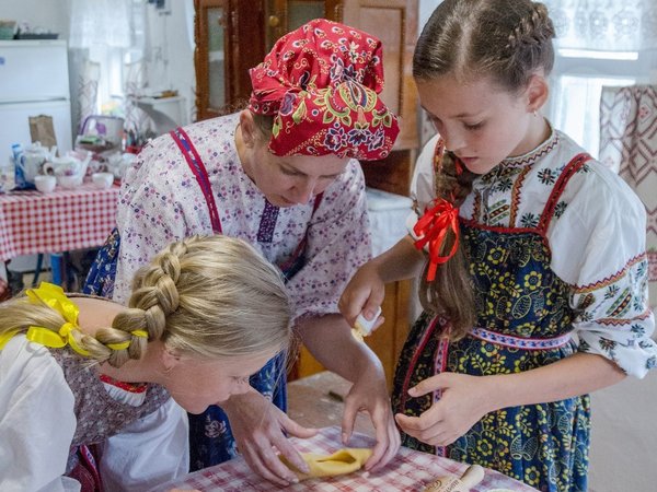 Пёстрый Каргополь: сарафаны, платки и кулинарный мастер-класс - фото 2