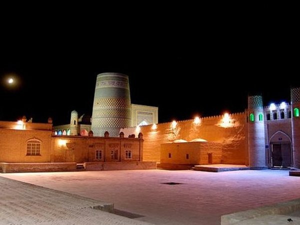 Вечерняя прогулка по сказочной Хиве - фото 2