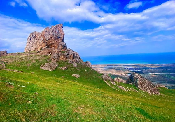 Радужные горы, гора Бешбармак и Розовое озеро - фото 2