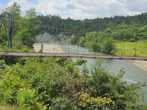 Джипинг по городам-призракам и водопадам Восточной Абхазии из Пицунды