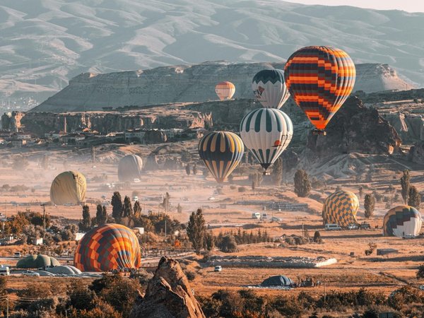 Парад шаров на рассвете: магия Каппадокии - фото 1