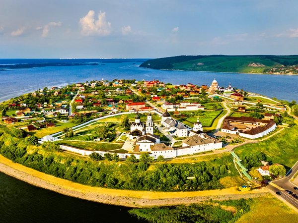 На теплоходе к острову-граду Свияжск (в группе) - фото 1