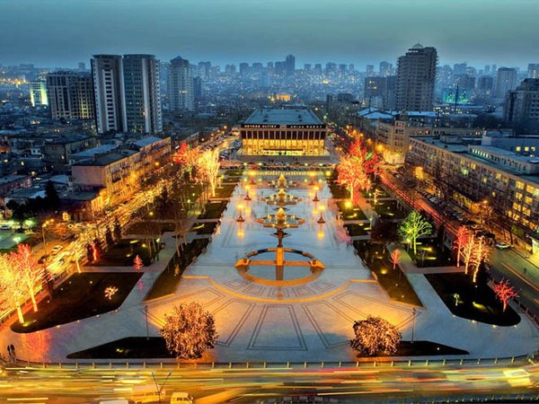Четыре эпохи Баку. Архитектурный феномен - фото 4