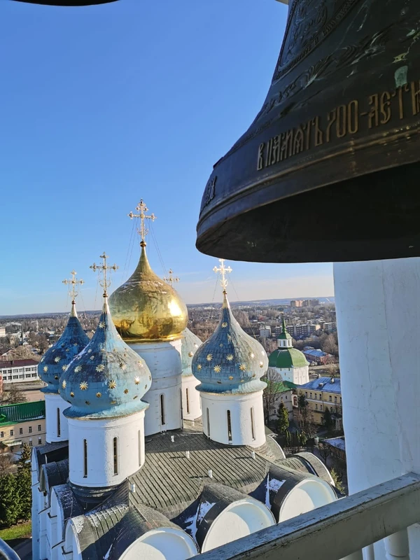Троицкая лавра — главный монастырь в России